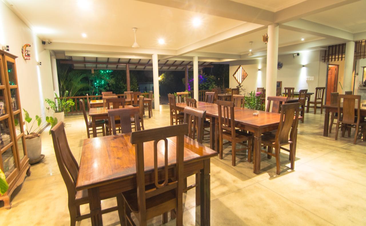 Hotel Weligama Ocean Breeze Zewnętrze zdjęcie